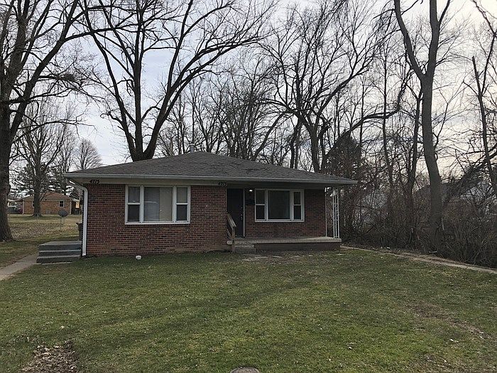 1st image of 4715 E 18th St