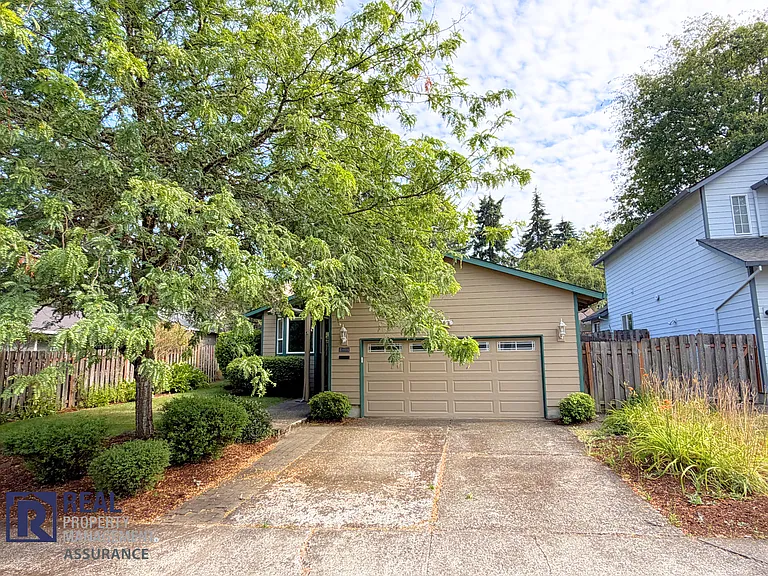 15027 SW Barcelona Way — Photo 1