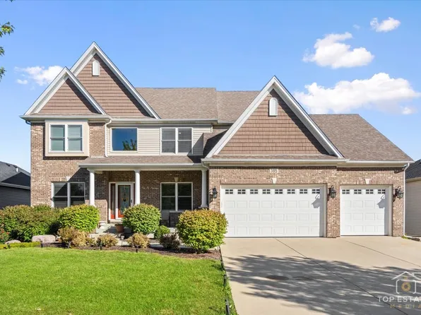 385 Andover Dr, Oswego, IL 60543
