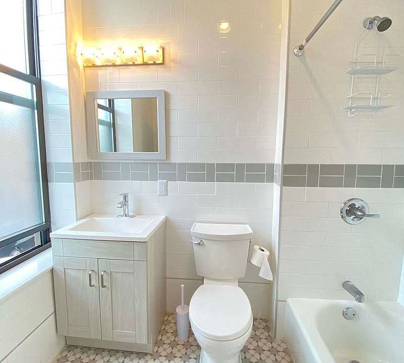 1st image of 217A Smith St Floor 2