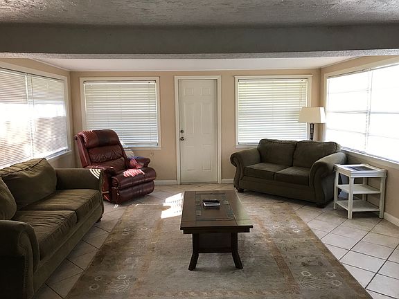 3rd image of 1022 Cronley Pl
