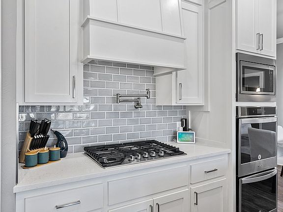 4th image of 2822 Silver Crossing Cir