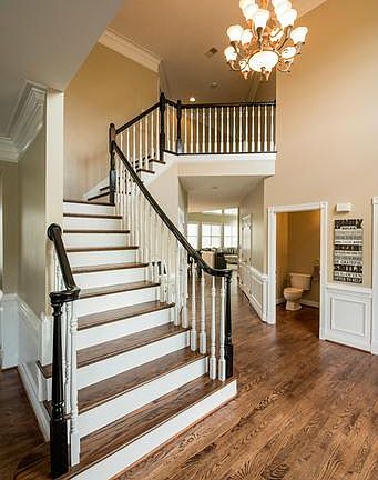3rd image of 5313 Jacobs Creek Pl