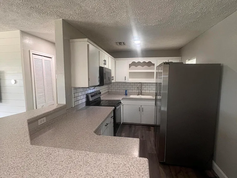 3331 Kentucky St — Photo 10