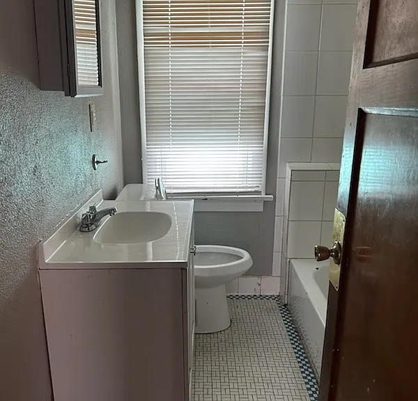 2727 N 53rd St #2 — Photo 3