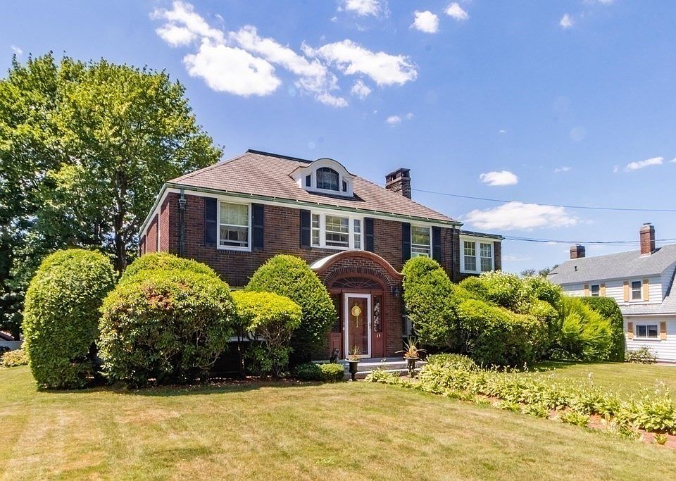 15 Clark Rd, Lowell, MA 01852 Zillow