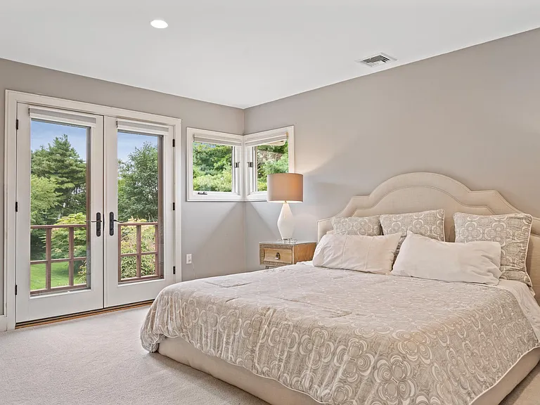 175 Ruggles Ave #1 — Photo 21
