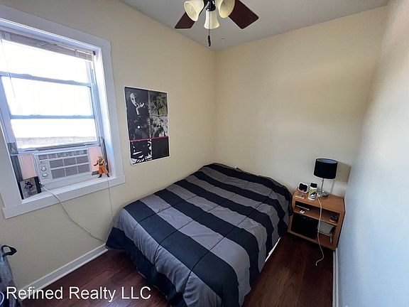 3rd image of 3147 S May St #10316146