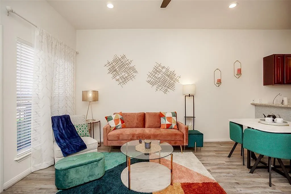 1 bed, 1.0 bath, 841 sqft, $2,950 — Photo 4