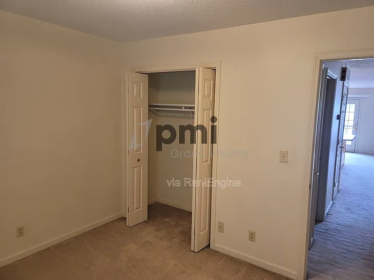 1306 Arthur Ave #8 — Photo 13