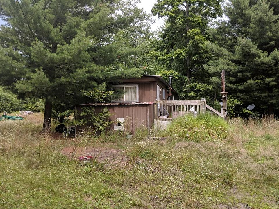 1st image of 9247 170th Ave