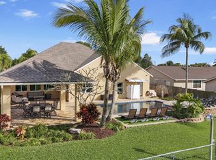 196 Bilbao St, Royal Palm Beach, FL 33411