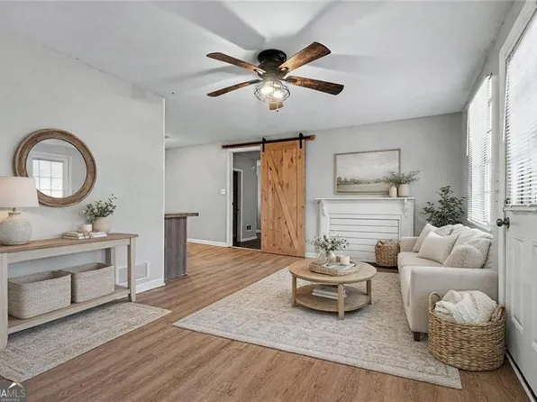 2116 Terry Ln, Douglasville, GA 30135