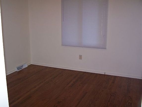 Beautiful Hardwood Floors in Upstairs Bedrooms
