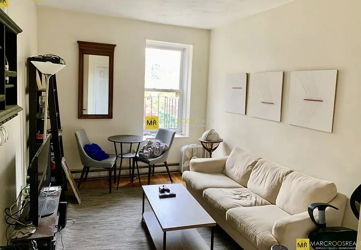 1 bed, 9999 sqft, $3,300 — Photo 2