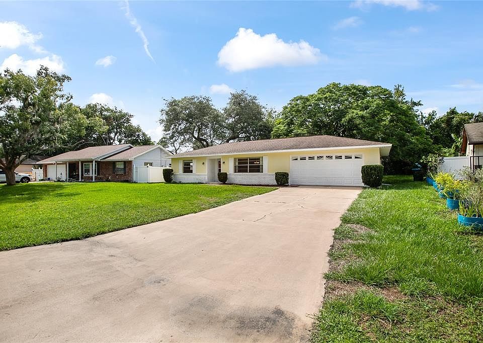 1st image of 952 N FAIRBAIRN DRIVE