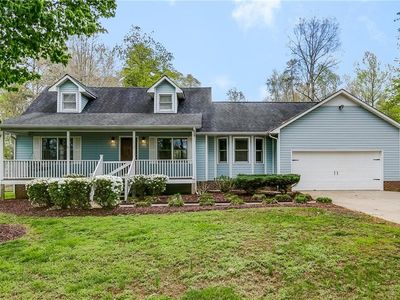 5760 E Holly Grove Rd, Thomasville, NC, 27360