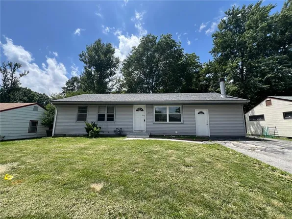 2402 N Liberty St, Independence, MO 64050