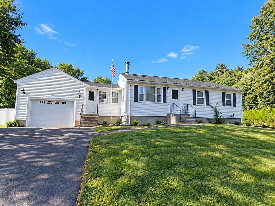 1st image of 11 University Ln