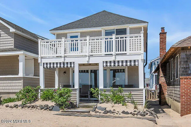 157 Beachfront Front