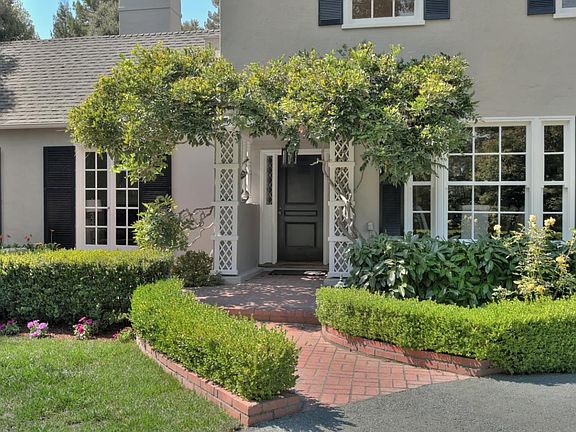 3rd image of 40 Isabella Ave