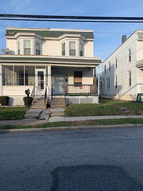 1st image of 2528 Boas St