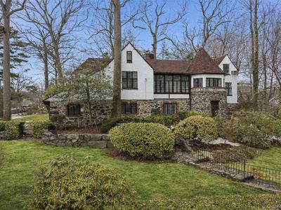 2 Springdale Road, Larchmont, NY, 10538