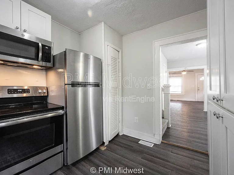 944 E Minnesota St — Photo 13