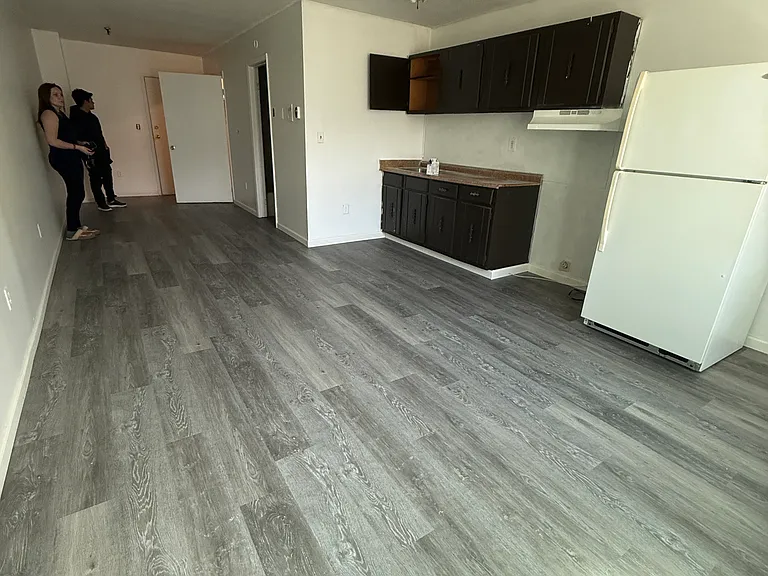 1677 E Main St #1A — Photo 6