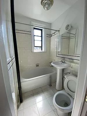 5th image of 89 Crooke Ave APT 5G