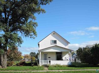 414 14th Ave E, Ashland, WI 54806
