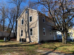 9 Poplar St #A, Warwick, NY 10990