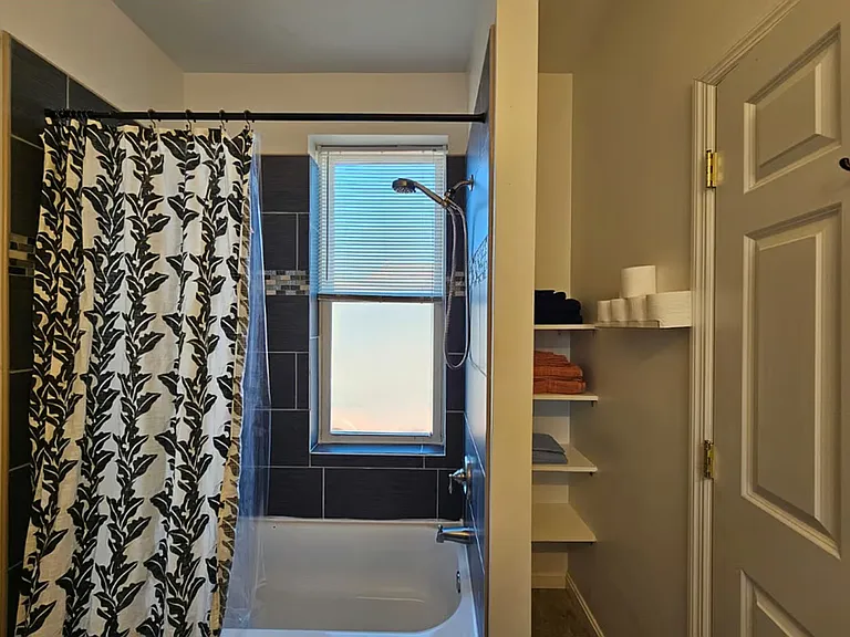 2517 Saint Paul St #3 — Photo 14