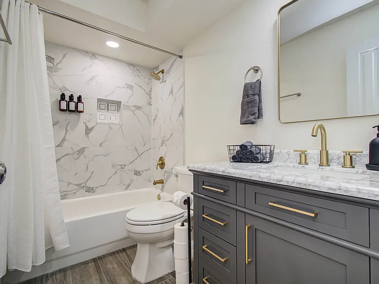 35 Alden Glen Dr — Photo 29