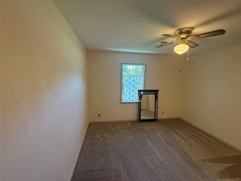 11874 Vanwood St — Photo 24