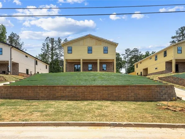 6848 Silver Maple Dr, Rex, GA 30273