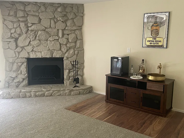 6425 Randall Ct — Photo 9
