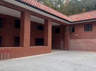 2113 E Madison Ave UNIT C, Athens, TN 37303