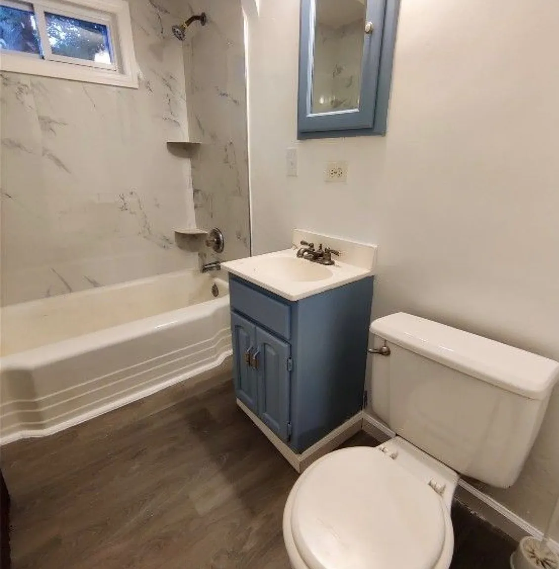 1 bed, 1200 sqft, $570 — Photo 2