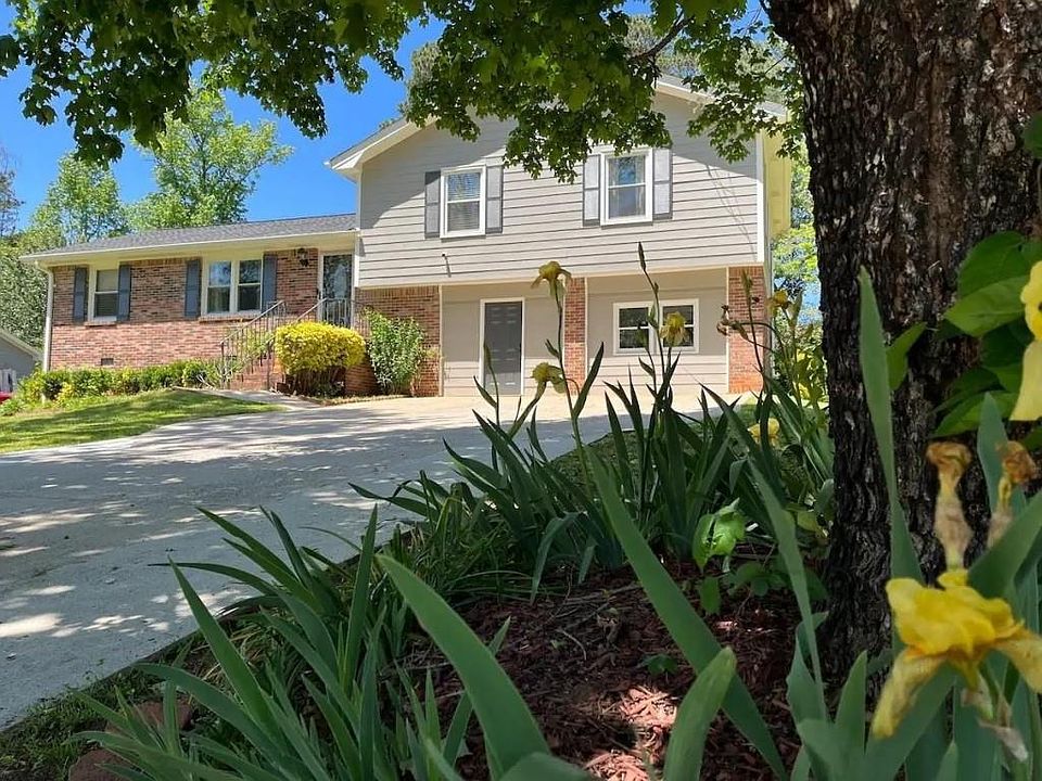 1st image of 2685 Titon Way