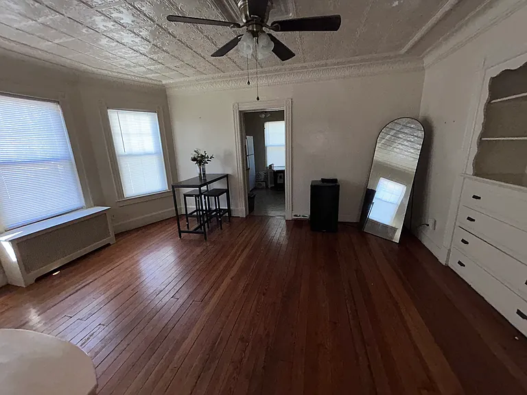 28 Washington Ave — Photo 6