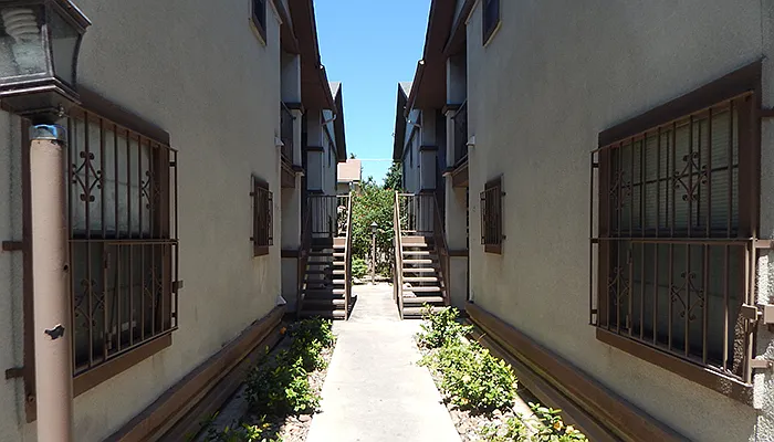 1320 Rosario St — Photo 4