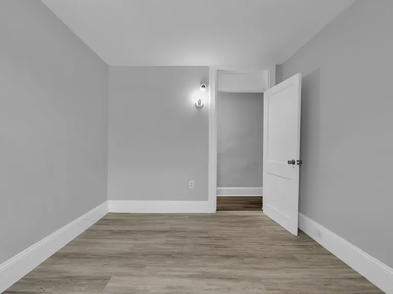 149 W Ridge St #2B — Photo 11