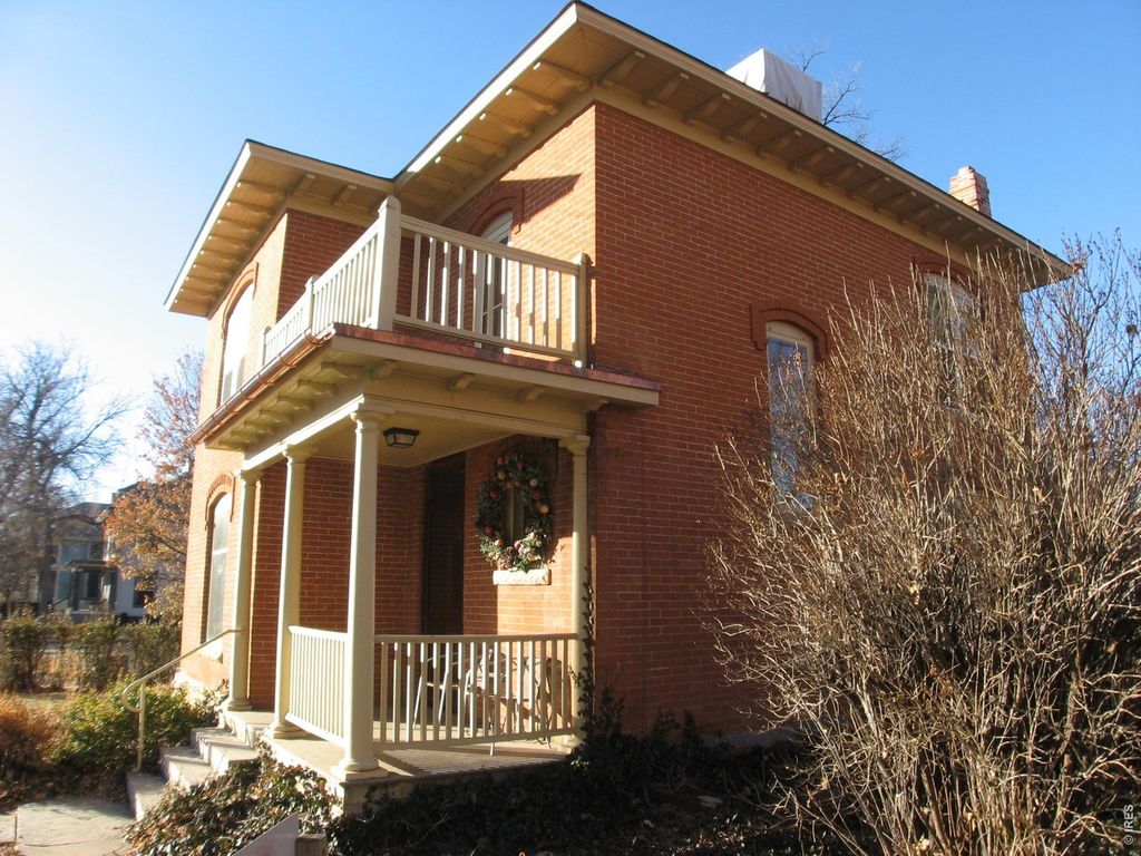 649 Remington St