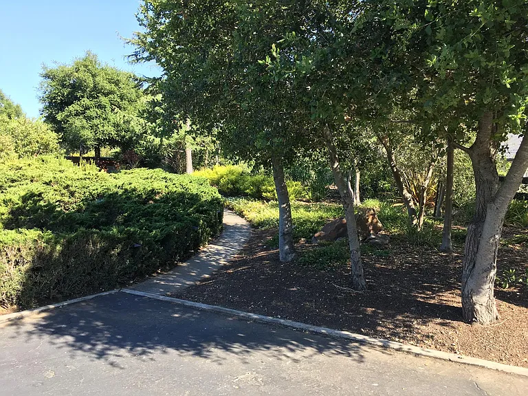 23570 Camino Hermoso Dr #B — Photo 12