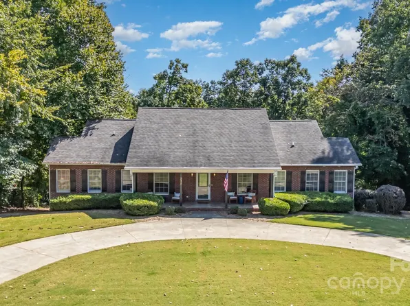 242 Waddell Rd, Mooresville, NC 28117