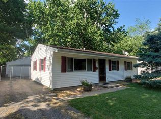 1025 Centre St, Springfield, IL 62704