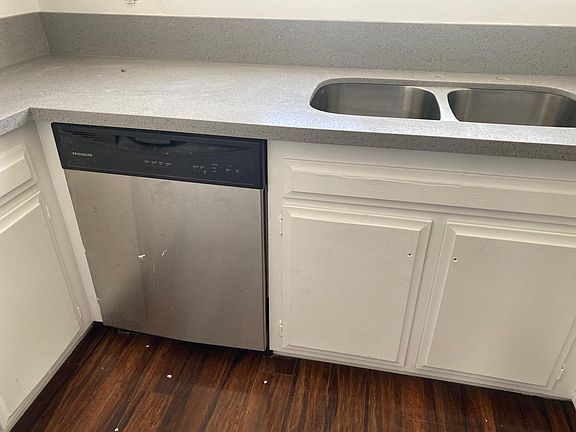 4th image of 1229 12th St #4