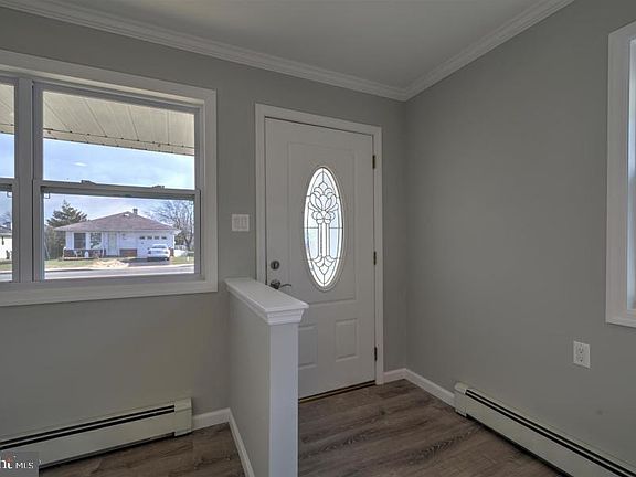 3rd image of 681 Jamaica Blvd