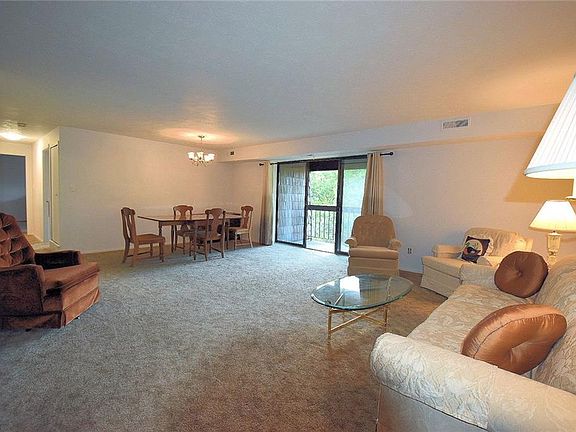 3rd image of 9821 Sunrise Blvd Unit O11